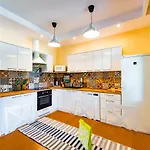 Apartment Zakatek Reja