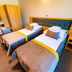Apartment Zakatek Reja *
