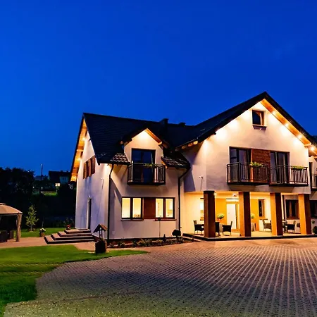 Zakatek Reja アパート カルトゥジ